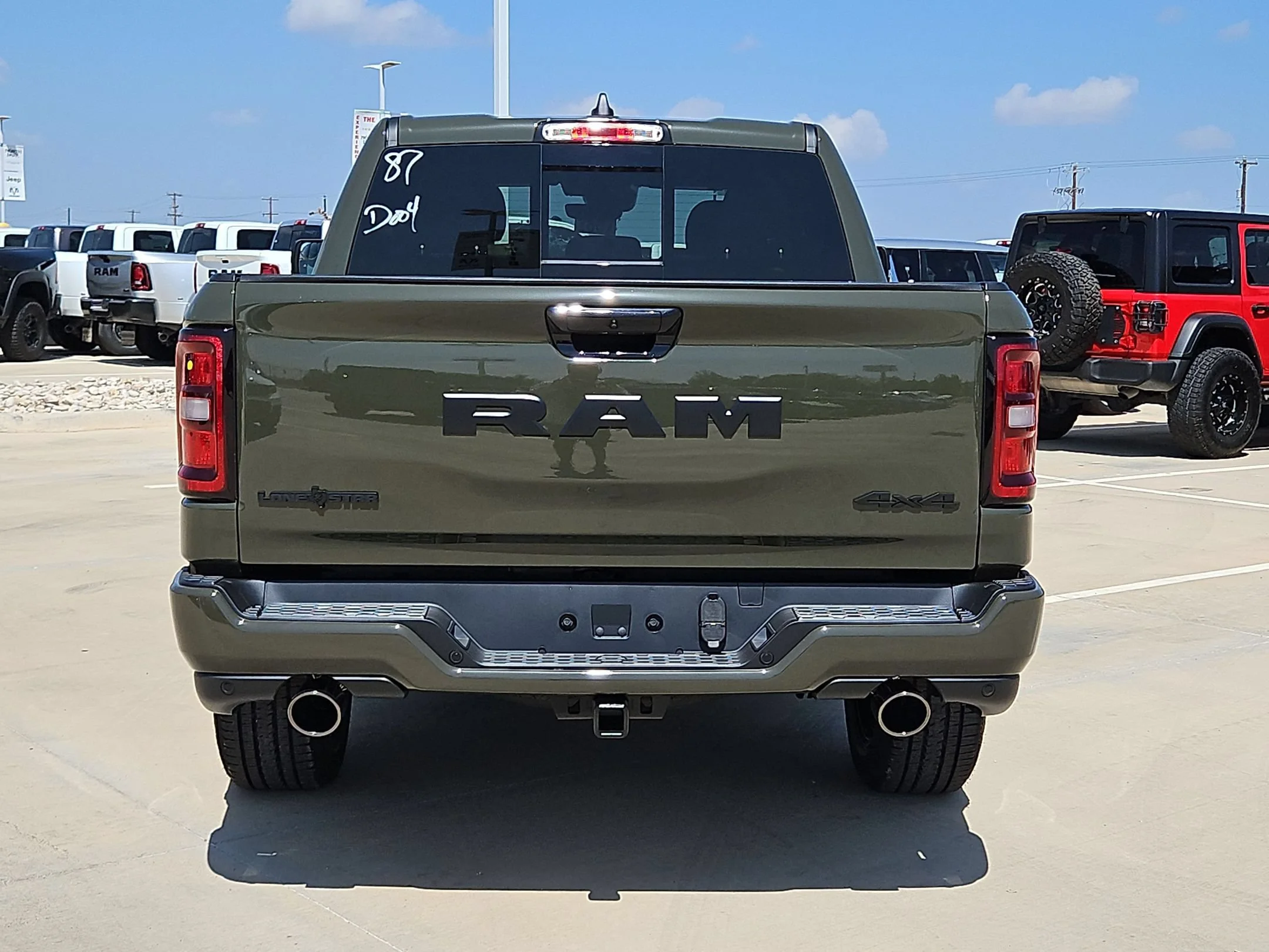 New 2027 Tank RAM Big Horn/Lone Star image 4