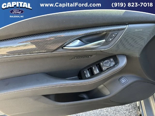 Used 2025 Silver Cadillac V-Series image 20
