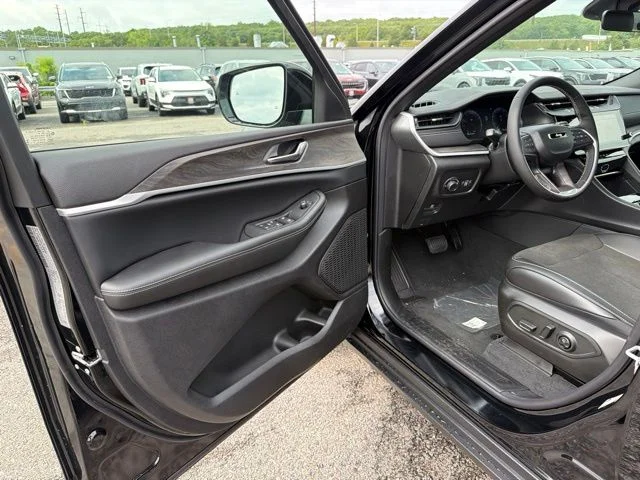 New 2026 Black Jeep Altitude image 11