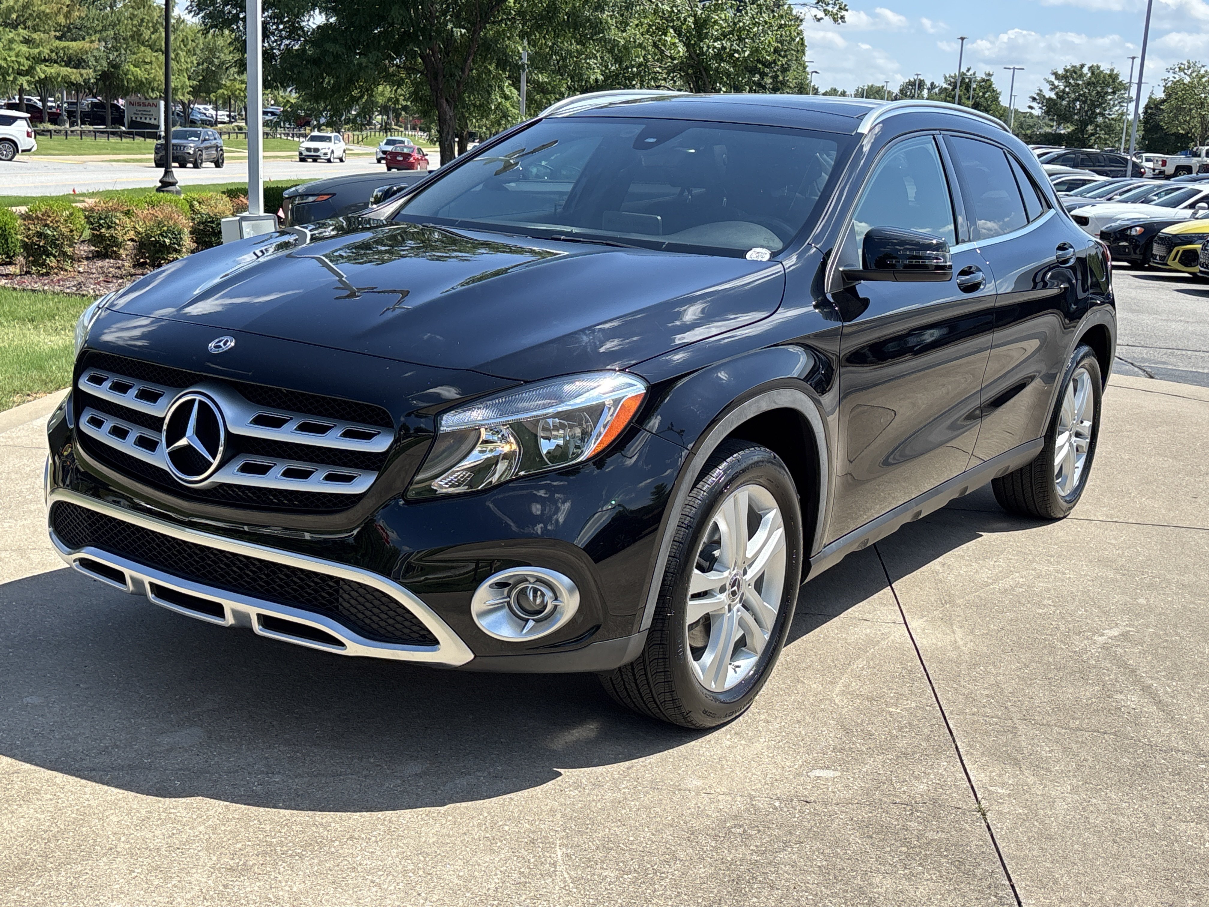 Used 2019 Cosmos Black Metallic Mercedes-Benz GLA 250 4Matic image 12