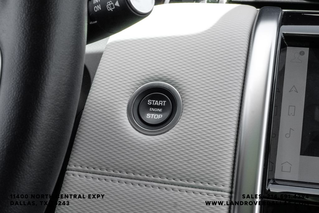 Certified Used 2023 Byron Blue Metallic Land Rover SE R-Dynamic image 20
