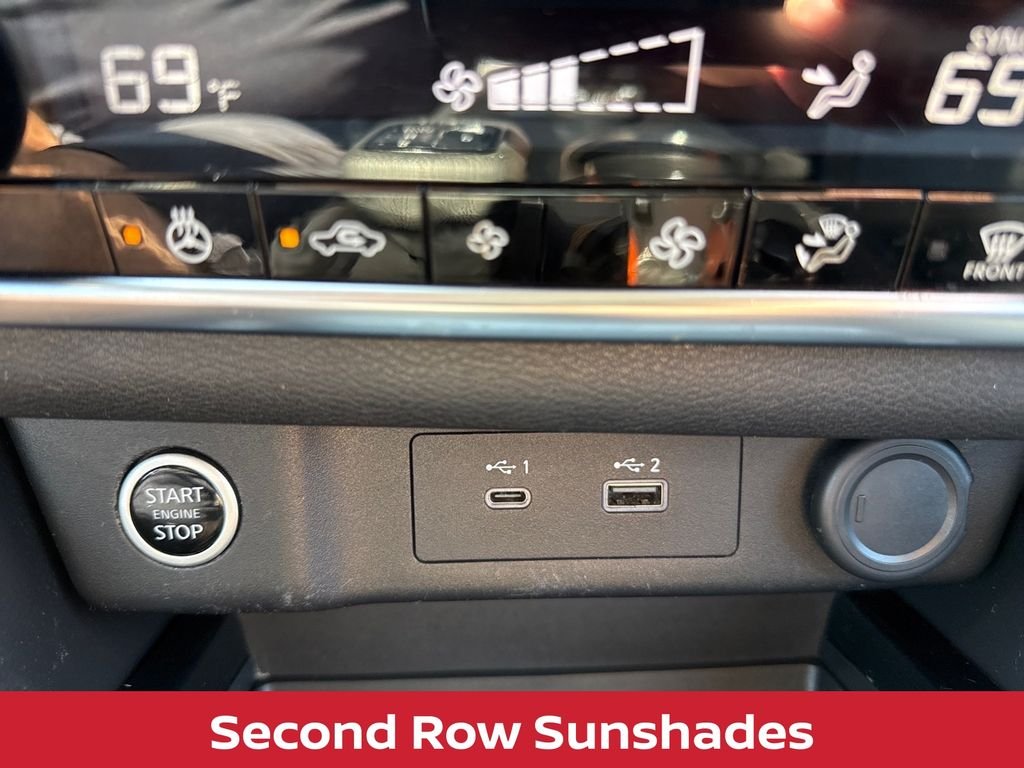 Used 2021 Super Black Nissan SV premium w/heated seats & panoramic roof image 25