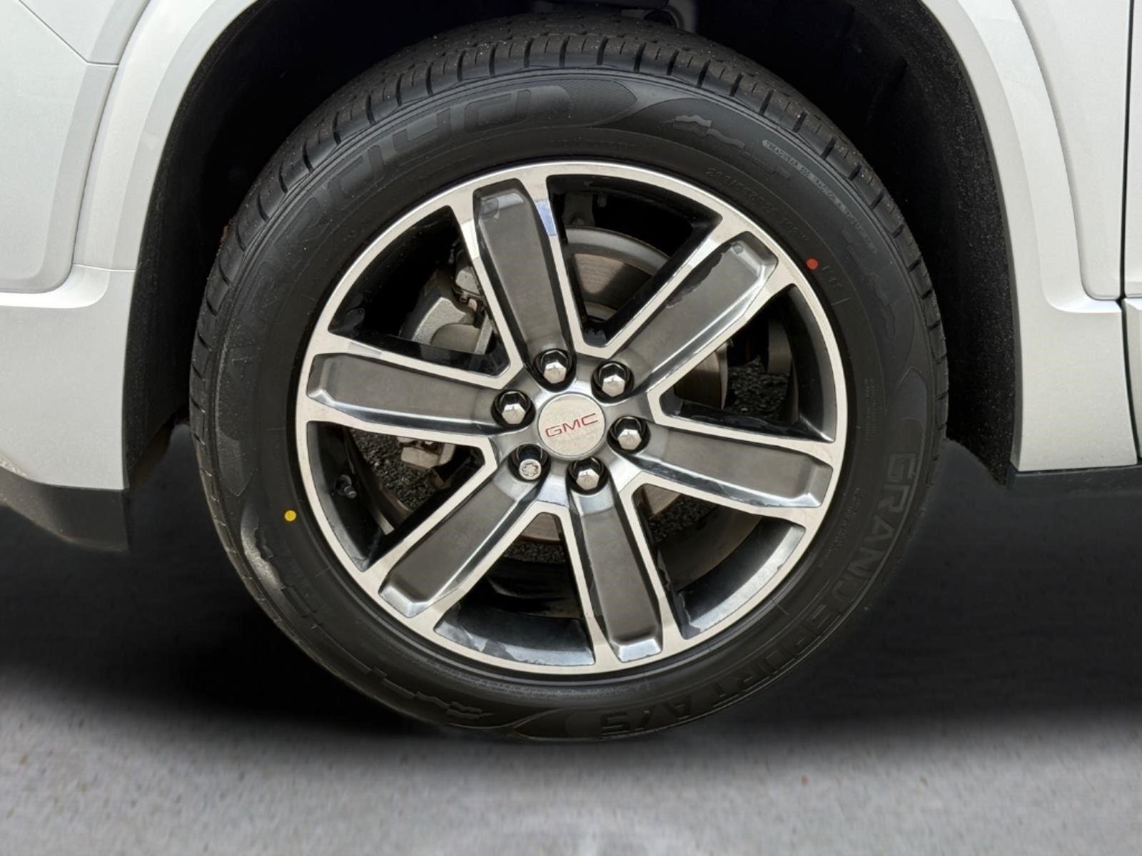 Used 2019 Quicksilver Metallic GMC Denali image 12