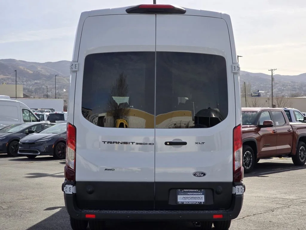 New 2026 Oxford White Ford XLT image 21