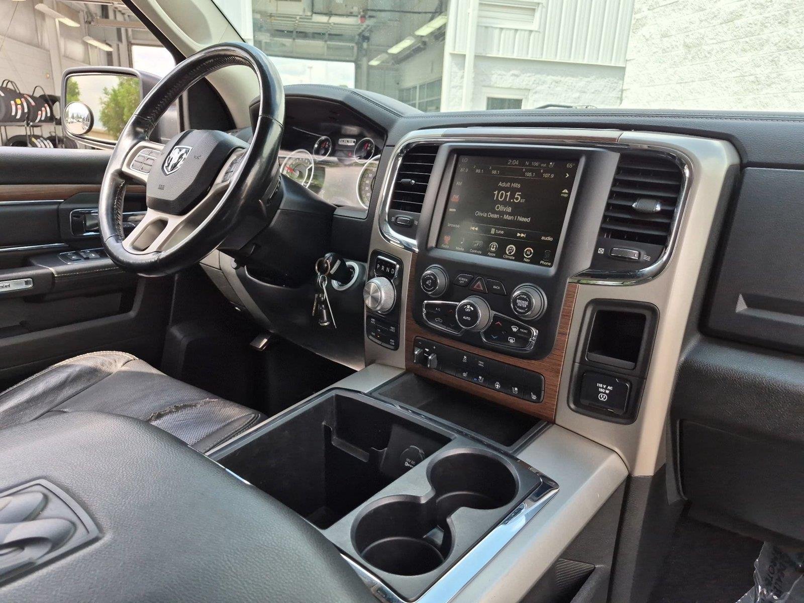 Used 2015  RAM TRUCK LARAM image 35
