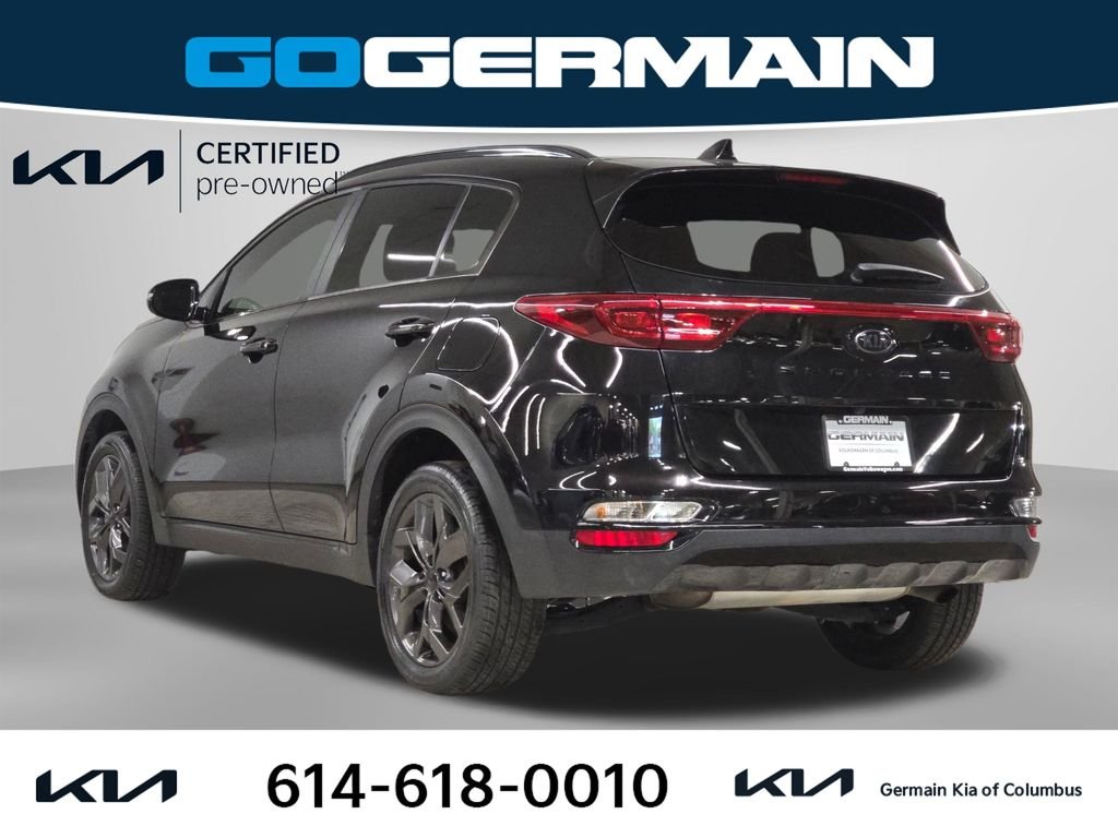 Used 2022 Red Kia Nightfall image 10
