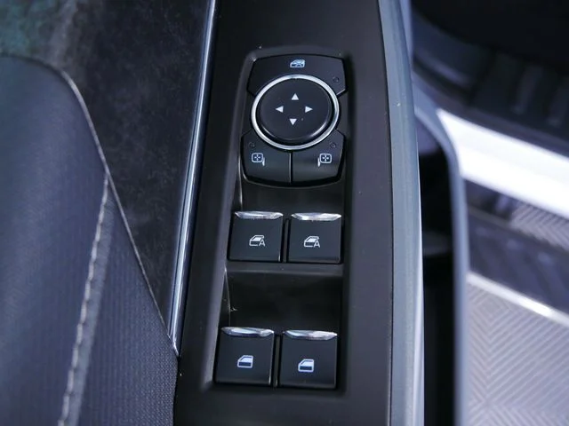 Used 2023 White Ford XLT image 17