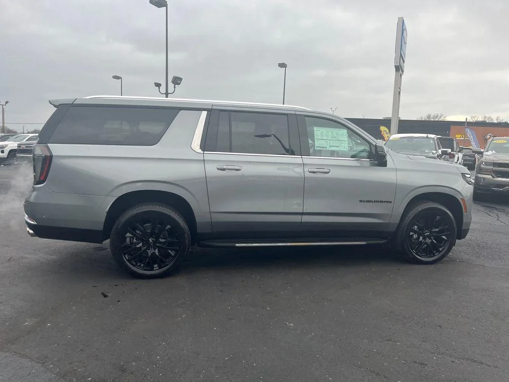 2026 Chevrolet Suburban Premier - Photo 6