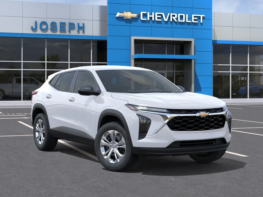 2026 Chevrolet Trax LS - Photo 9