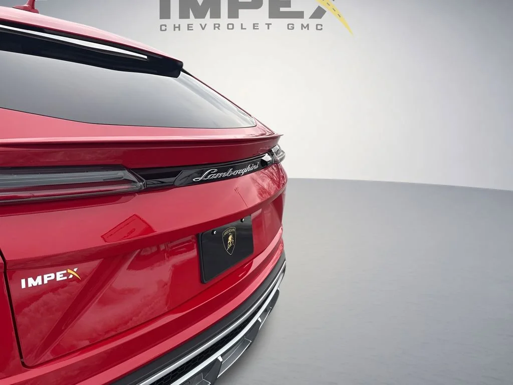 Used 2022 Rosso Antero Lamborghini  image 38