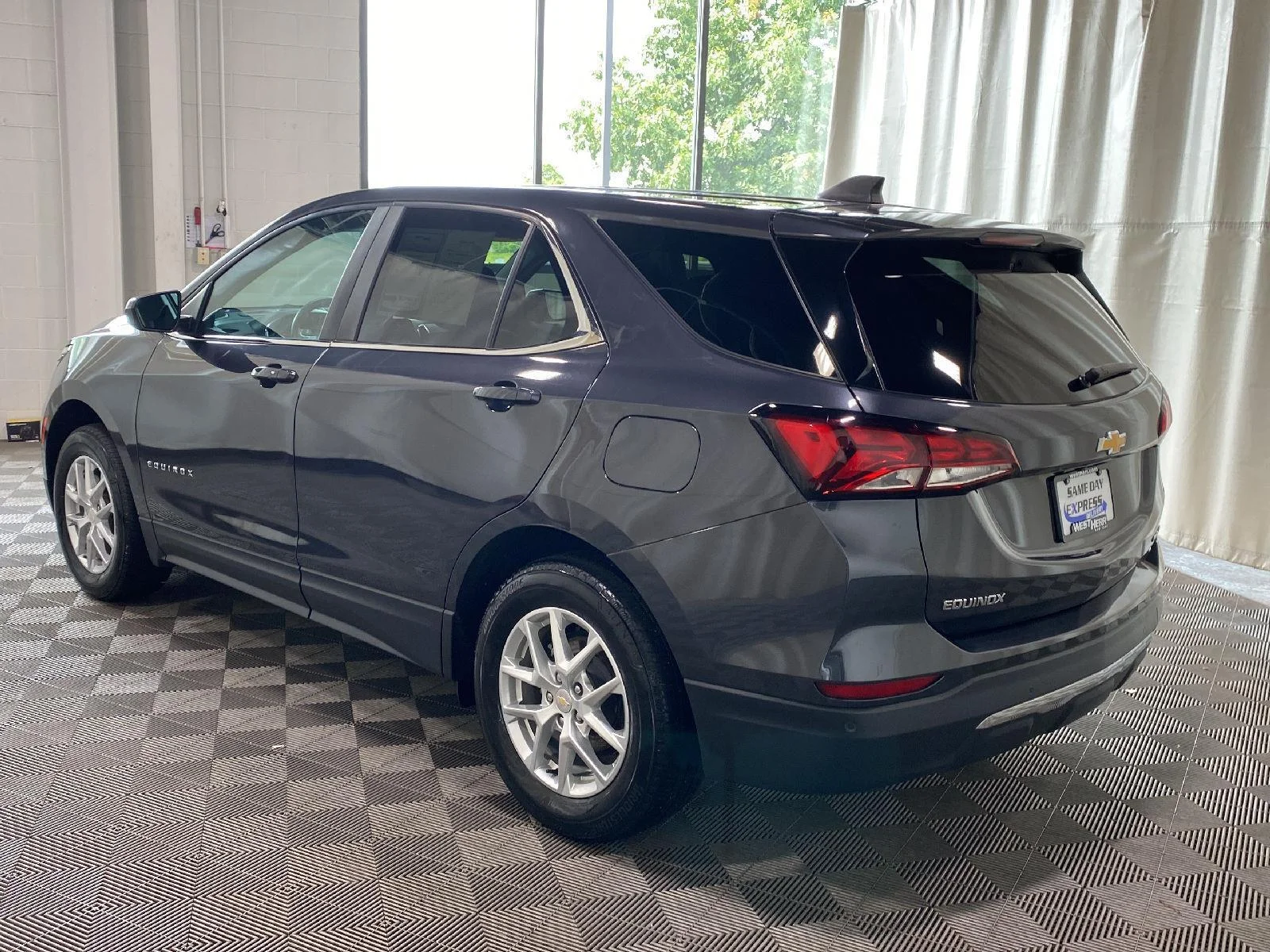 Used 2023 Iron Gray Metallic Chevrolet LT image 13