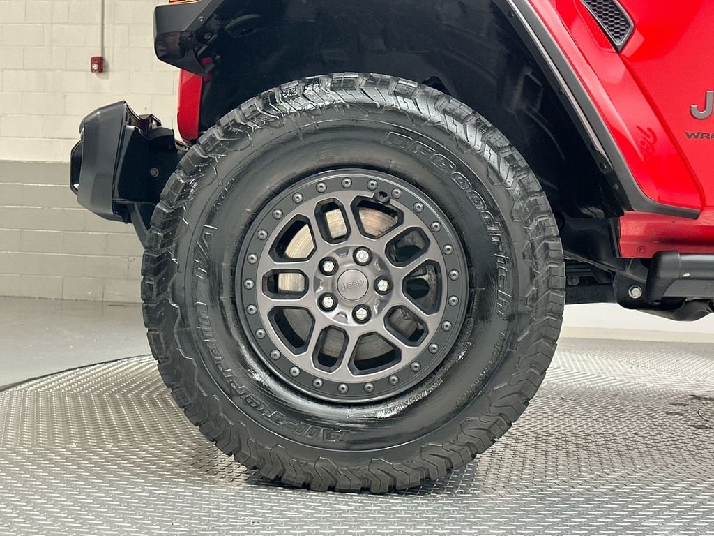 Used 2023 Red Clearcoat Jeep Rubicon image 17