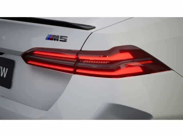 New 2026 Alpine White BMW  image 8