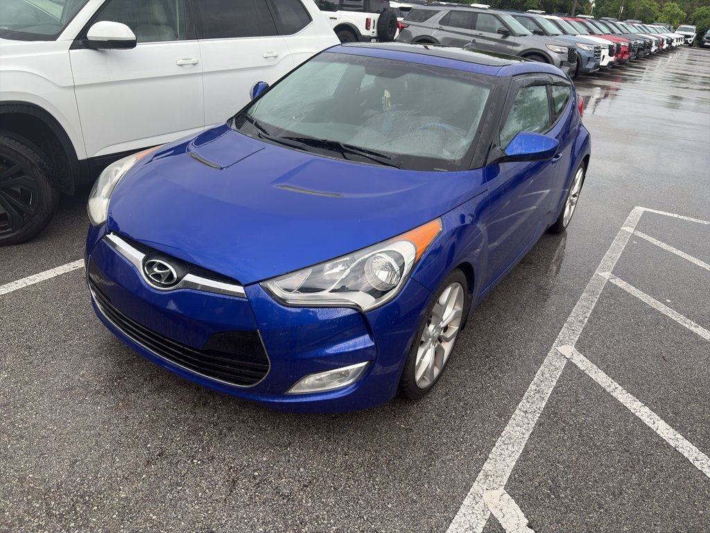Used 2012 Marathon Blue Hyundai w/Gray Int image 2
