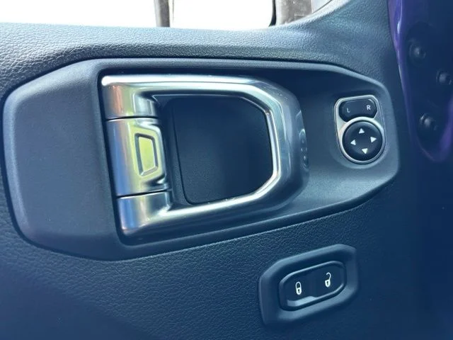 New 2026 Reign Exterior Paint Jeep Sport S image 11