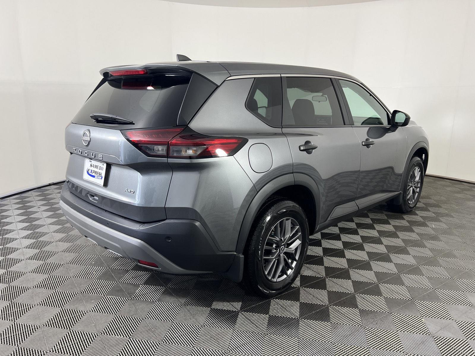 Used 2023 Gun Metallic Nissan S image 23