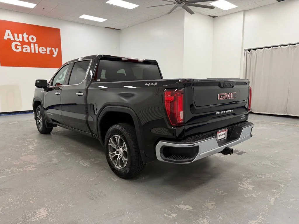 Used 2025 Black GMC SLT image 5