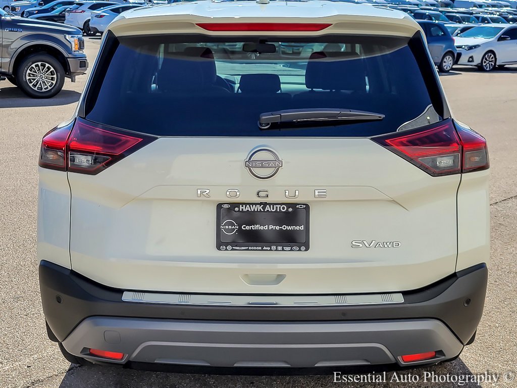 Used 2023 Pearl White Tricoat Nissan SV image 5