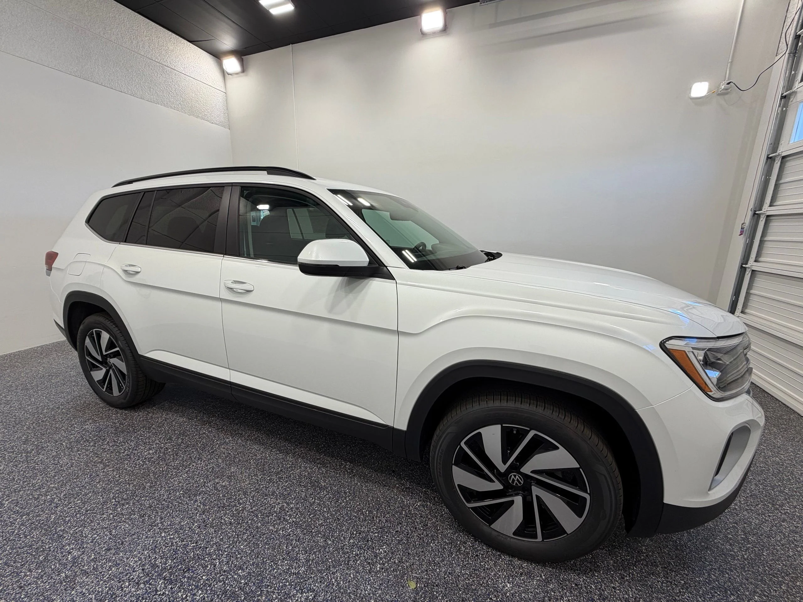 New 2026 White Volkswagen 2.0T SE w/Technology image 8