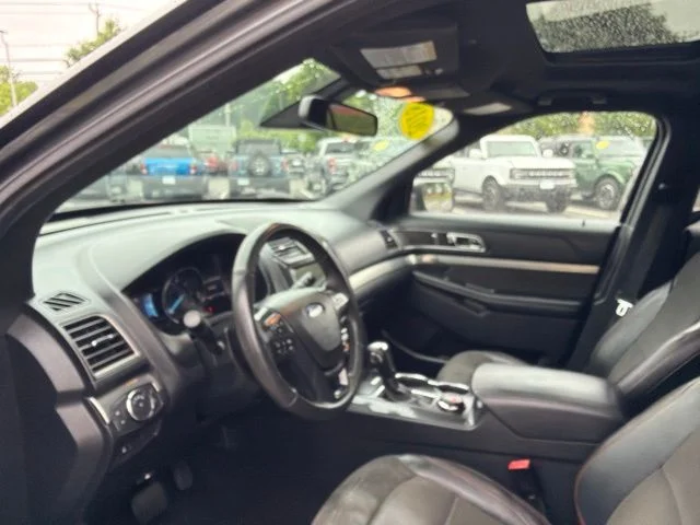 Used 2018 Gray Ford XLT image 12