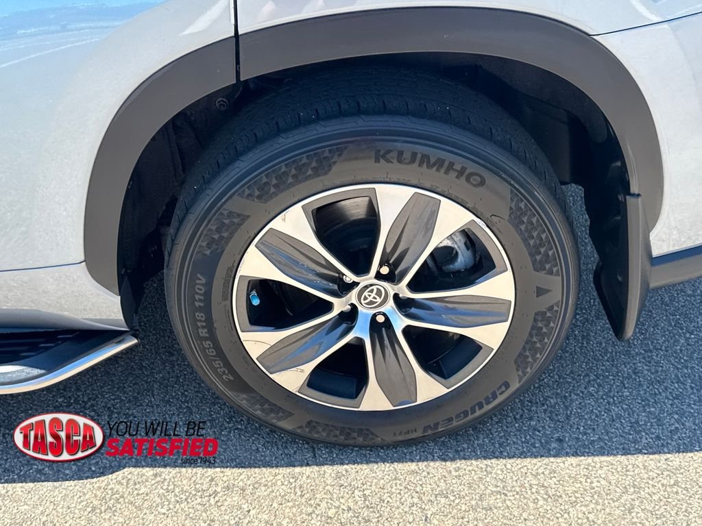Used 2022 Gray Toyota XLE image 44