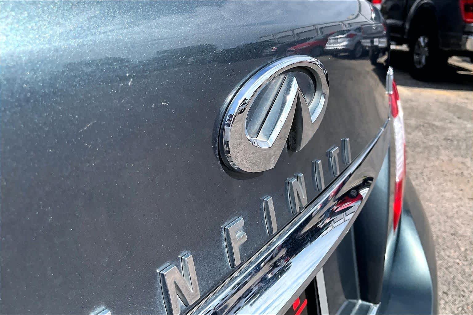 Used 2012 Harbor Blue INFINITI  image 31