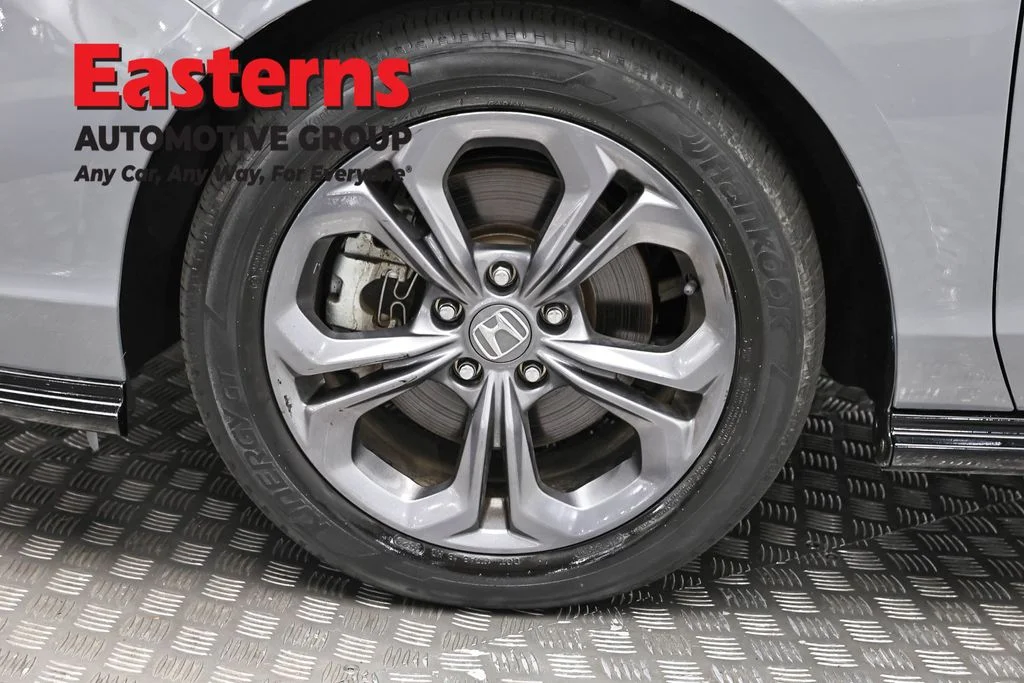 Used 2024 Gray Honda EX-L image 32