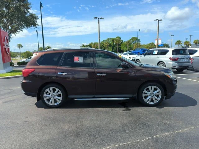 Used 2019 Brown Nissan SL image 3