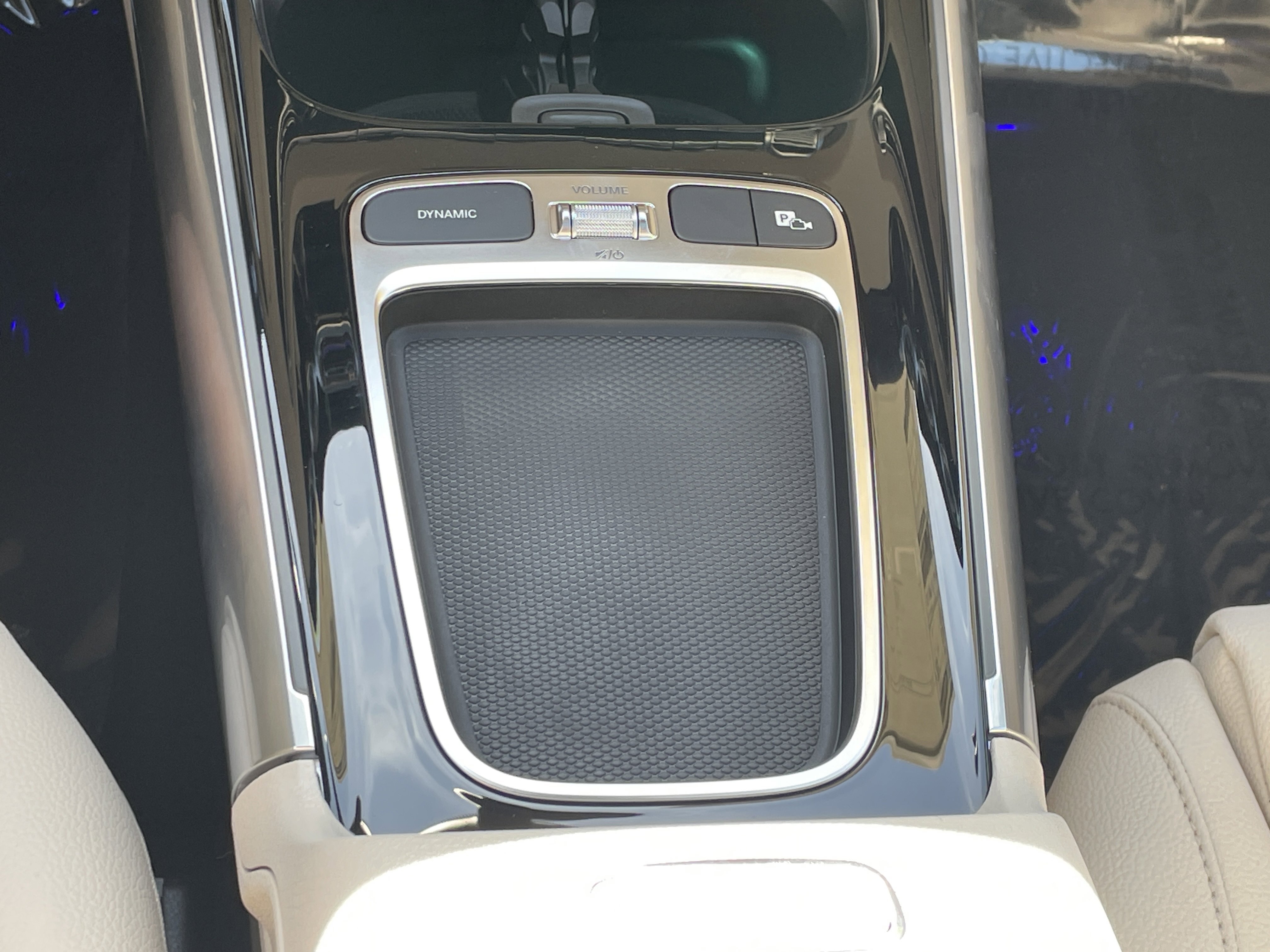 New 2026 Polar White Mercedes-Benz GLA 250 SUV image 26