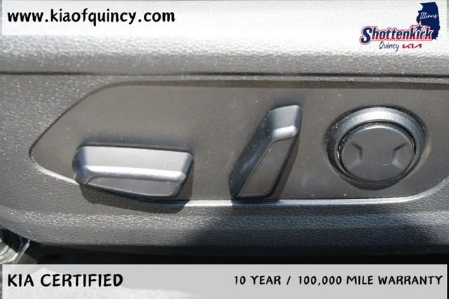 Used 2023 Green Kia X-Line image 11