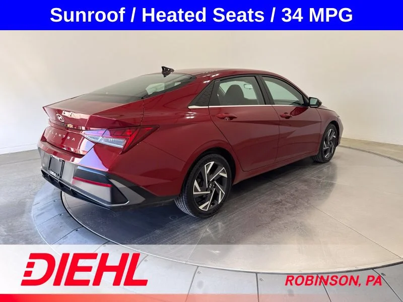 Used 2024 Red Hyundai SEL image 7