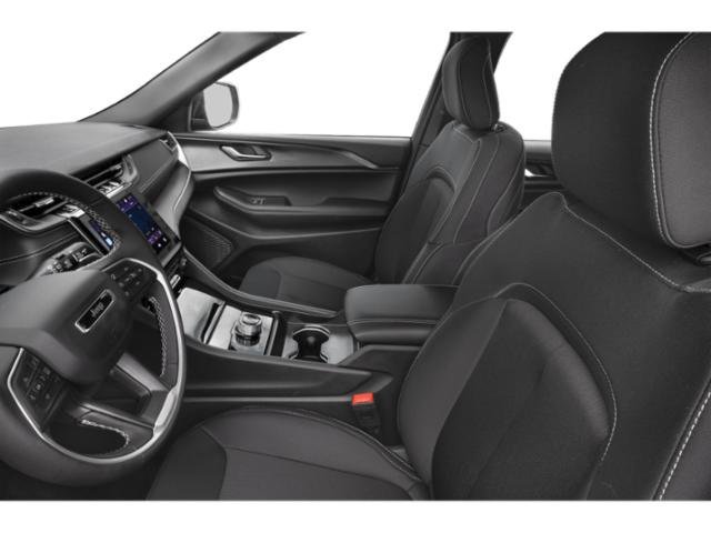 Used 2025 White Jeep  image 10
