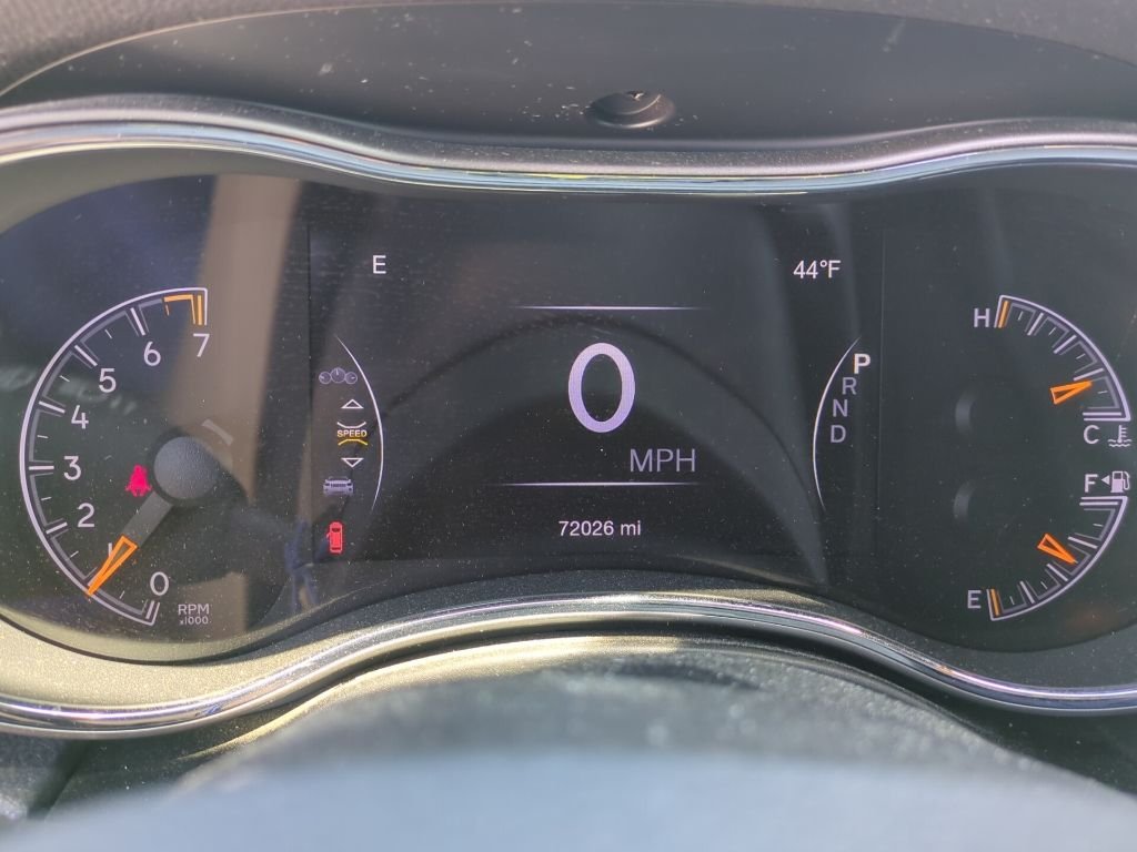 Used 2019 Jeep Grand Cherokee Limited with VIN 1C4RJFBGXKC639389 for sale in Rochester, Minnesota