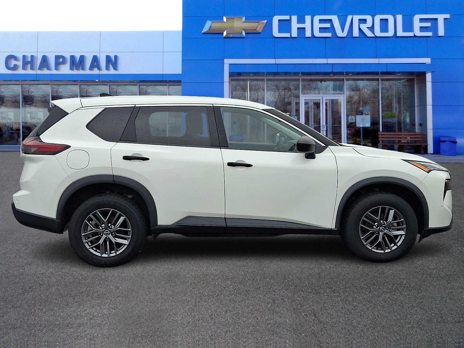 Used 2024 White Nissan S Intelligent AWD image 7