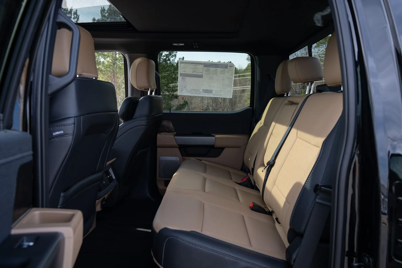 New 2026 Agate Black Metallic Ford F-350® Lariat® image 31
