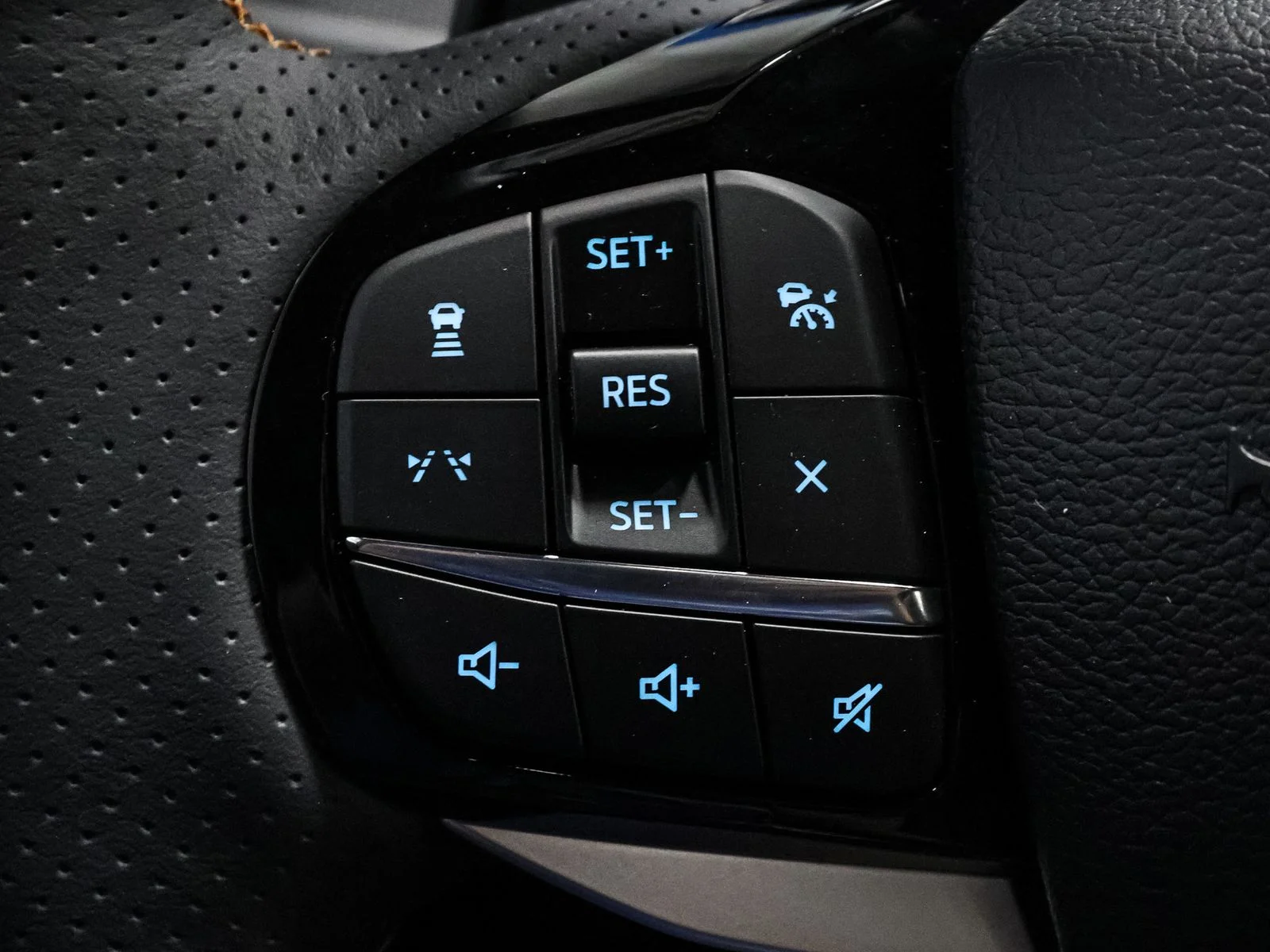 New 2026 Marsh Gray Ford Tremor® image 35