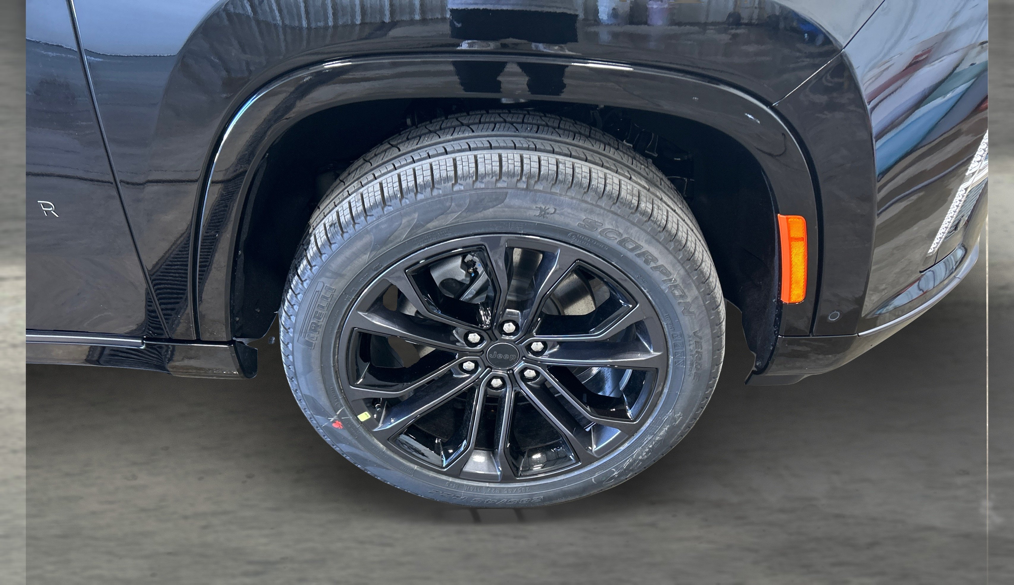 New 2026 High Gloss Black Exterior Paint Jeep Summit Obsidian image 23