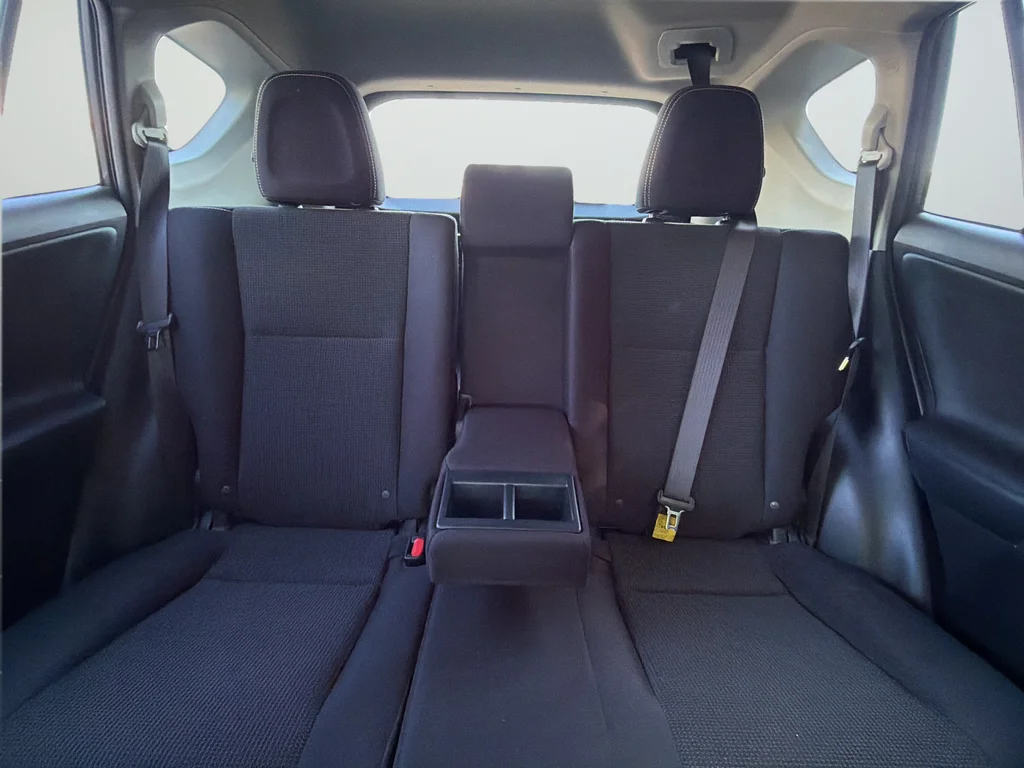 Used 2018 Gray Toyota XLE image 29