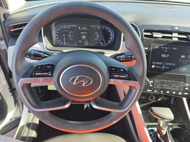 Used 2024 White Hyundai SEL image 12