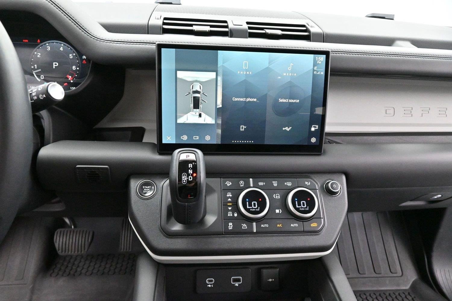 Used 2024 Eiger Grey Metallic Land Rover S image 23