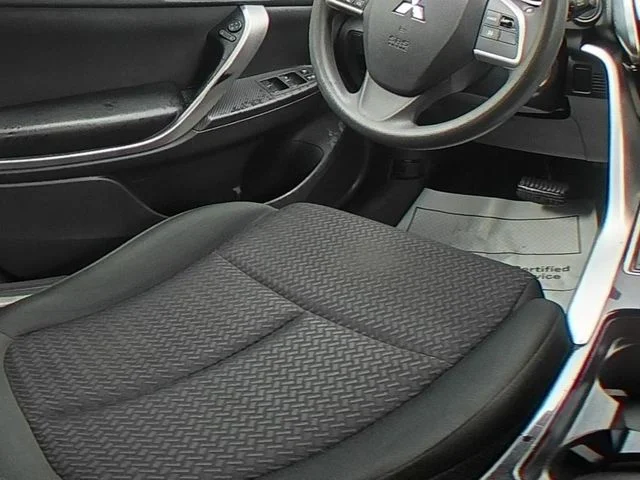 Used 2019 Silver Mitsubishi ES image 38