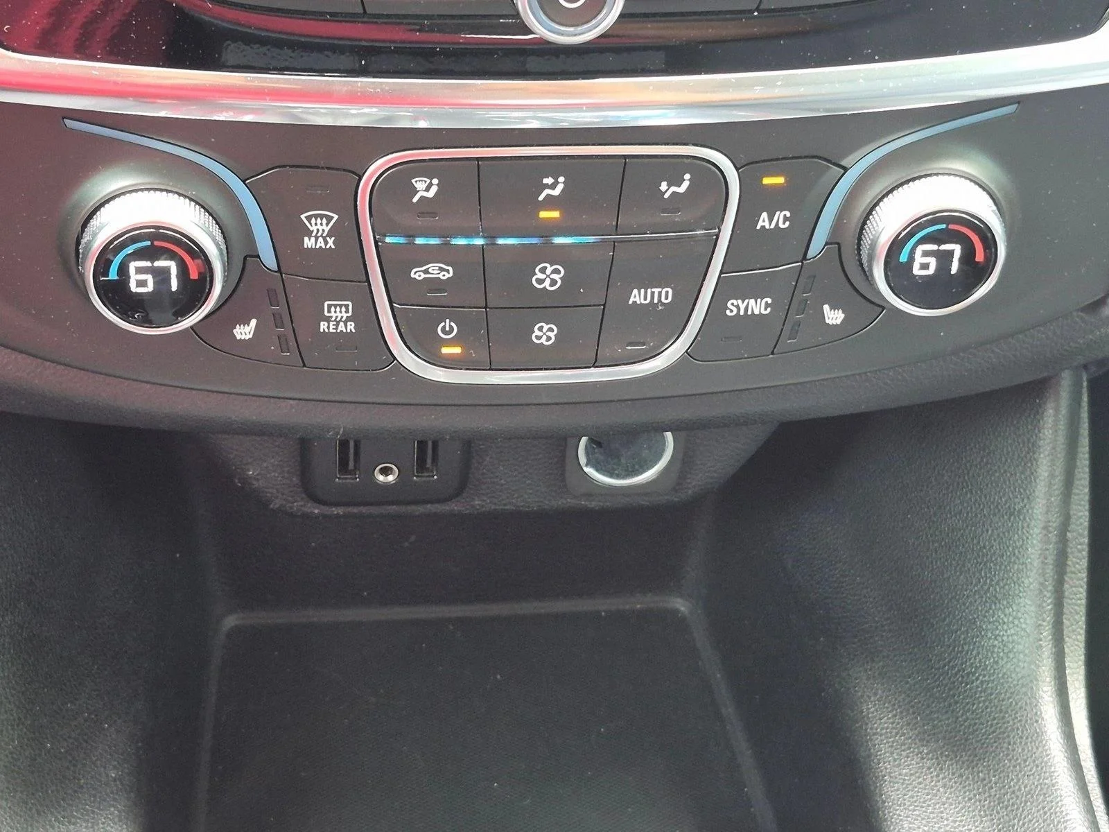 Used 2019 Satin Steel Metallic Chevrolet LT Cloth image 13