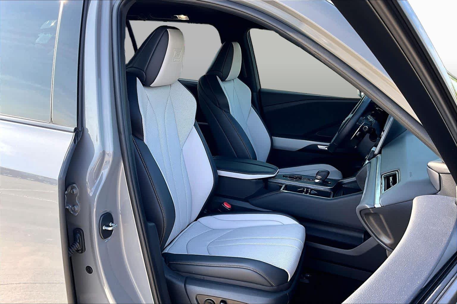 Certified Used 2026 Incognito Lexus F SPORT Performance Premium image 9