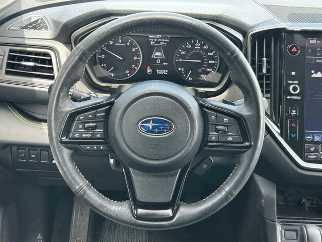 Used 2025 White Subaru Onyx Edition image 12