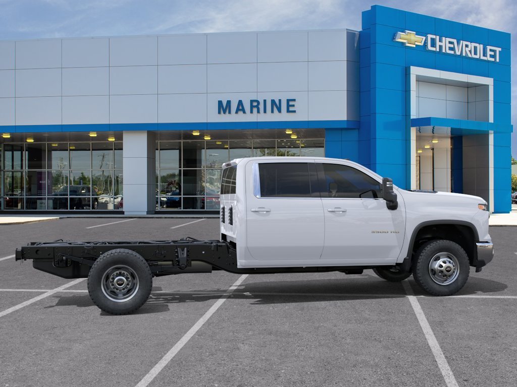 New 2026 Summit White Chevrolet Work Truck image 5