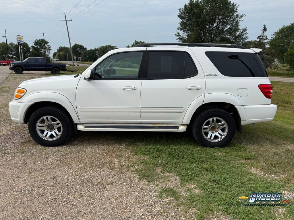 Used 2004  Toyota Limited image 6