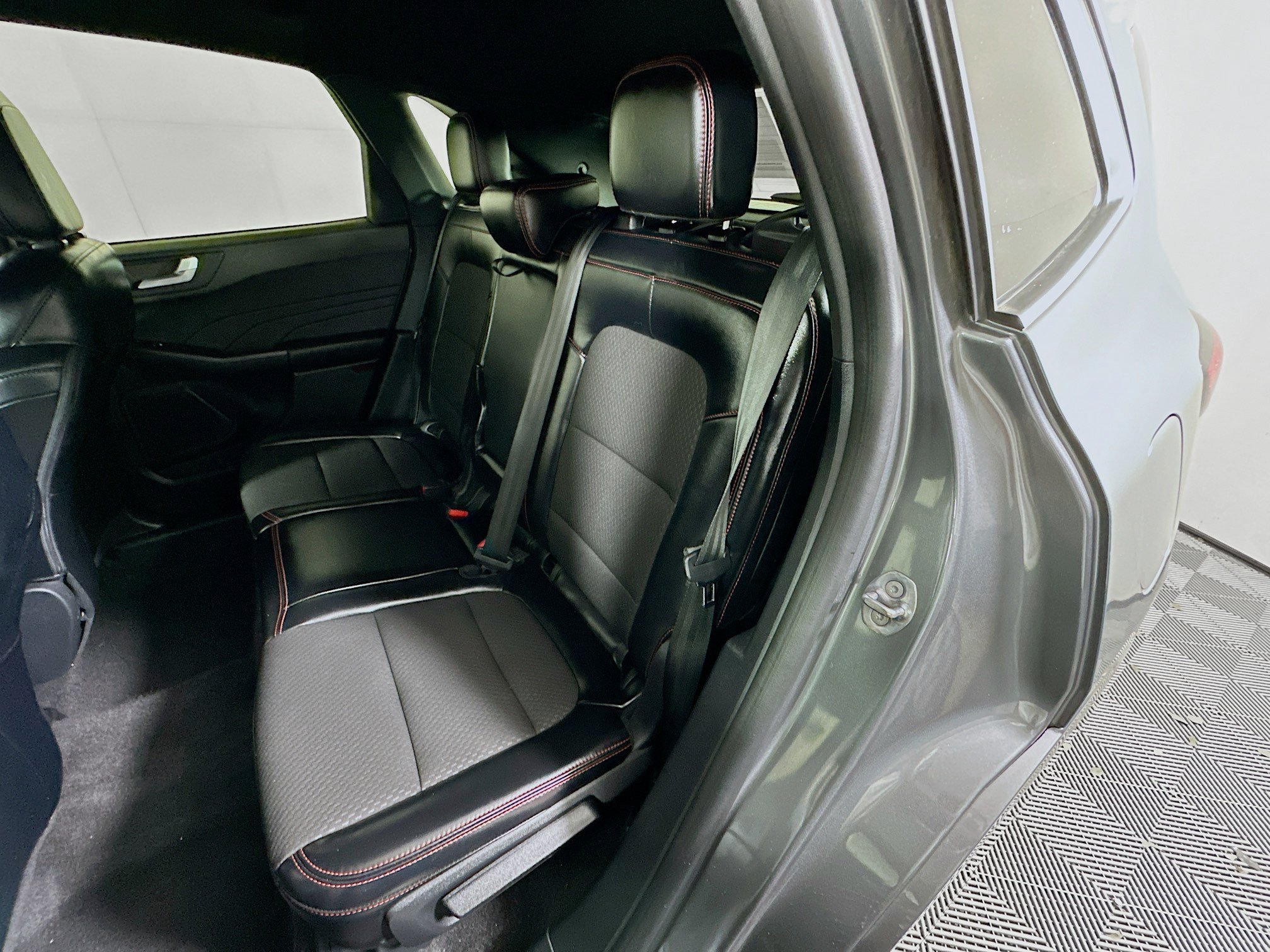 Used 2024 Gray Metallic Ford ST-Line image 26