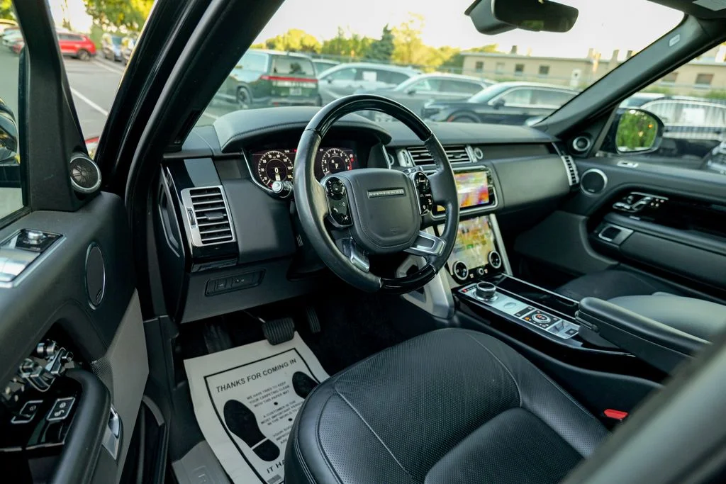 Used 2020 Santorini Black Metallic Land Rover HSE image 16