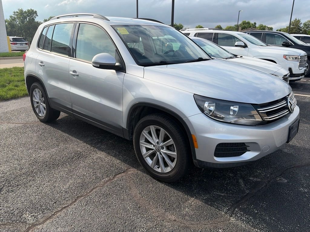 Used 2017 Reflex Silver Metallic Volkswagen 2.0T image 6