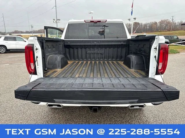 Used 2024 White GMC AT4 image 46